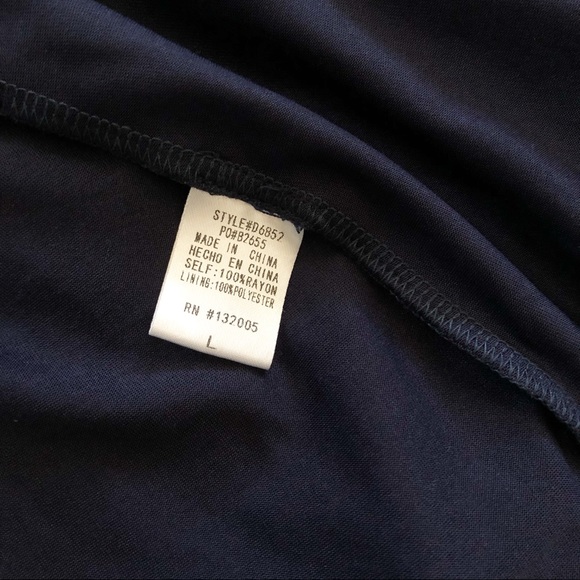 entro Feather Print Semi-Off The Shoulder Tunic L - Picture 8 of 9